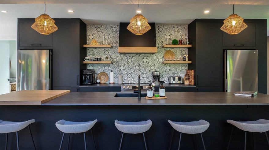 Mass Image Compressor Compressed this image. https://sourceforge.net/projects/icompress/ with Quality:70